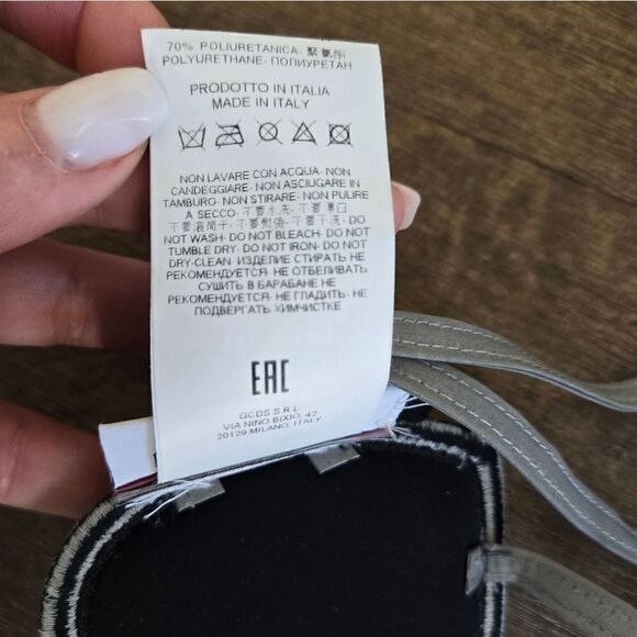 GCDS Heart Bra Crop top Swim size L - Picture 9 of 10